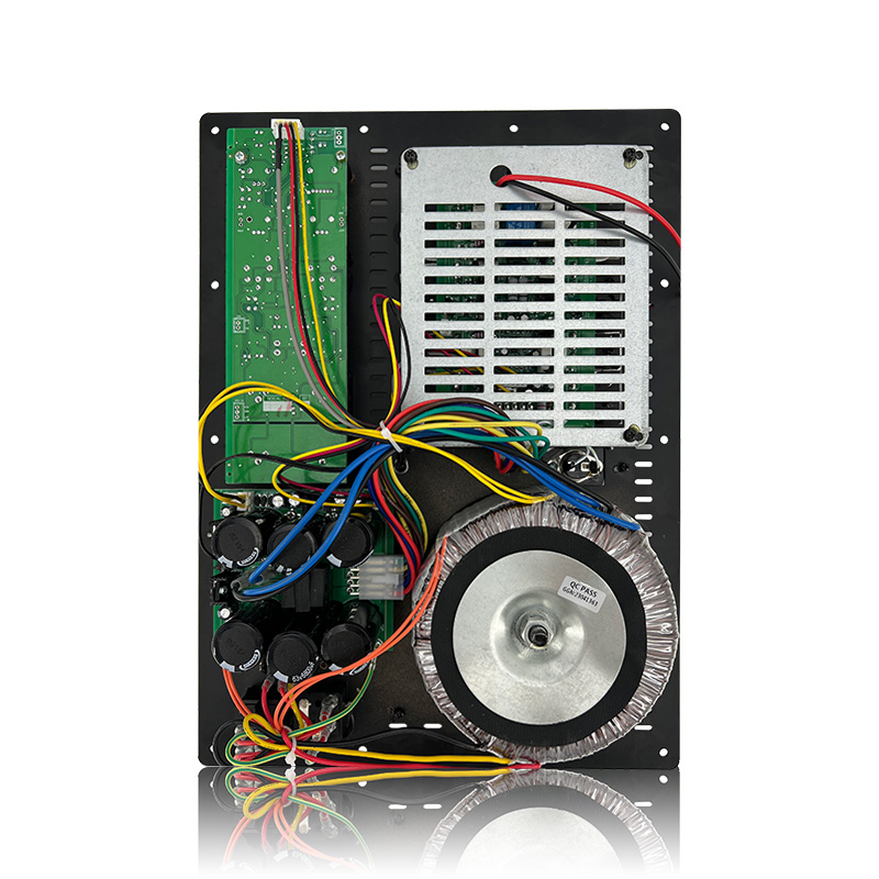 Kraftig 1.0-kanals subwoofer SUB18-600